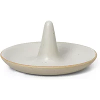 Ferm Living Ferm Living - Ring Schmuckaufbewahrung, Ø 9,5 cm, off-white
