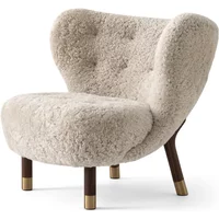&Tradition &Tradition - Little Petra VB1 Lounge Chair Limited Edition, Walnuss mit Messing / Schaffell Moonlight