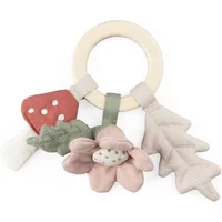 Sebra Sebra - Rassel aus Bio-Baumwolle, Blatt / Pilz / Blume, beige