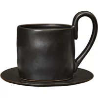 Ferm Living Ferm Living - Flow Tasse mit Untertasse, schwarz