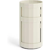 Hay HAY - Facet Cabinet 110 mit Füßen und Rollen, eggshell