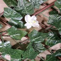 Wall Trellis Green Expandable Artificial Flower Kingfisher