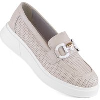 S. Barski shoes on the W LR720 OLI251A platform