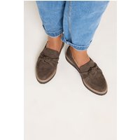 Yours Yours Damen Loafer in Schokobraun aus Wildlederimitat mit Knoten in Weiter E-Passform in Größe 38EEE | Textil
