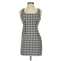 Kingston Grey Casual Dress - Shift: Black Houndstooth Pattern Dresses - Used - Size