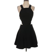 Elizabeth and James Cocktail Dress - Fit & Flare: Black Solid Pattern Dresses - Used - Size