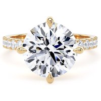 18ct Yellow Gold Compass Set 4.25cttw Round Lab Grown Diamond Set Shoulder Solitaire Engagement Ring - Ring Size S.5