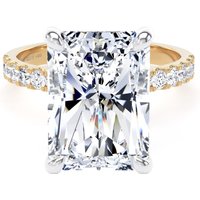 18ct Yellow Gold and Platinum 7.25cttw Radiant Cut Lab Grown Diamond Set Shoulder Solitaire Engagement Ring - Ring Size N.5