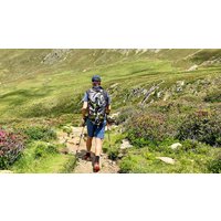 Eigene Anreise Italien - Südtirol: Wanderspaß von Waalwegen bis zum Knottnkino