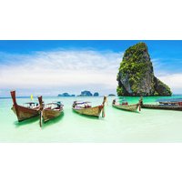 Badereisen Thailand - Phuket: Sonnentage im Orchidacea Resort über der glitzernden Bucht