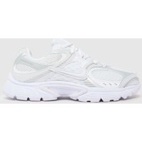 Nike V5 RNR Trainers in White Nike V5 RNR Trainers in White