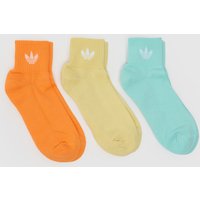 adidas Kids Original Quarter Socks 3 Pack in Green & Orange, Size: 2-3.5 adidas Kids Original Quarter Socks 3 Pack in Green & Orange, Size: 2-3.5