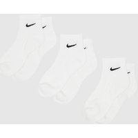 Nike Everyday Ankle Socks 3 Pack in White & Black, Size: 45779 Nike Everyday Ankle Socks 3 Pack in White & Black, Size: 45779