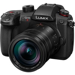 Panasonic Lumix DC-GH5M2LE Fotocamera Mirrorless con Obiettivo Leica DG 12-60 mm (24-120 mm), Sensore MOS 4/3 20.3 MP, Doppio Stabilizzatore, C4K 60p, 4:2:2 10bit, Live Streaming Wireless Panasonic Lumix DC-GH5M2LE Fotocamera Mirrorless con Obiettivo Leica DG 12-60 mm (24-120 mm), Sensore MOS 4/3 20.3 MP, Doppio Stabilizzatore, C4K 60p, 4:2:2 10bit, Live Streaming Wireless