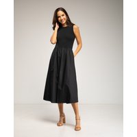 Robe midi sans manches à jupe évasée en coton — comment habiller une morphologie en V (épaules plus larges que les hanches)