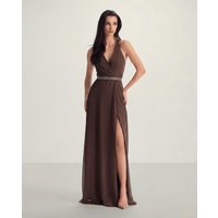 Veneno en la piel - Vestido largo con escote cruzado y espalda con tirantes.