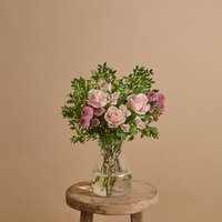 Valentinstagsblumen verschicken | Blumenstrauß mit Rosen & Santini | Glockenspiel-Kaskade | Mini