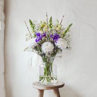 Mother's Day Flower bouquet with white blooms and lisianthus | Send flowers online | Blooming Bubbles | size: classic image