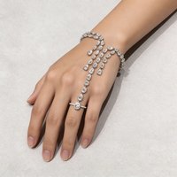 Super Flash Zircon Finger Bracelet Niche Design Ring Bracelet Integrated Chain