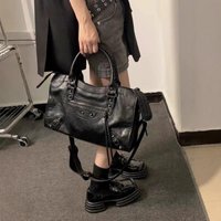 Bags Niche Design French Rivet Motorcycle Bag ABG Hot Bag High End Large Capacity Shoulder Crossbody Handsome Handbag