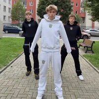 Casual Hooded Sweatshirt Long Sleeved Trendy Fashion Pullover European American Style Autumn Winter Wear