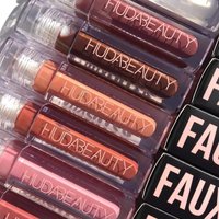 Huda Beauty Faux Filler Shiny Non Sticky Lip Gloss Hydrating Crystal Clear Lip Oil Plumping Moisturizing Tinted Lipstick Makeup