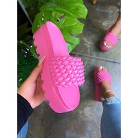 Women's large size women's shoes muffin bottom on top of a thick sole to increase a slip-on flip-flops
