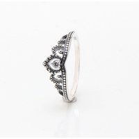Women's Jewelry Crown Ring Elegant Princess Style Fashion Statement Piece For Women, Sizes 50-60 Light Luxury Temperament Gift For Women