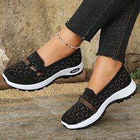 Breathable Mesh Upper Casual Shoes Soft Sole Non Slip Flat Low Top Comfortable Versatile Cloth Shoes