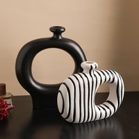 Creative Retro Black And White Striped Ceramic Vase High-end Flower Arrangement Model Living Room Decoration