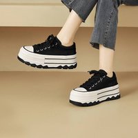 cameido Women's Platform Casual Shoes. They are retro casual shoes with a thick sole in black and white contrasting colors, similar to loafers