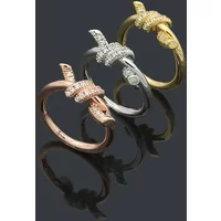 Original Engrave Designer Diamond T Knot Ring Extravagant Gold Sier Rose 316L Stainless Steel Letter Rings Women Men
