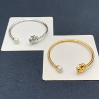 Stylish Elegant Pearl inlaid Bracelet Jewelry Versatile Luxurious Niche Design Commuting