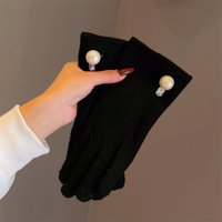Wool camellia flower gloves, pearl flash diamond accessories can touch the screen, cashmere gloves are simple, windproof and cold-proof.