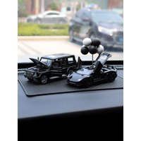 2024 Internet celebrity new center console aromatherapy high-end model men's gift special car interior decoration