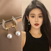 Design High End 2022 Trendy Elegant Pearl Drop Internet Celebrity Hot Selling Earrings 2025 Style
