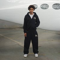Letter Bear Zip Up Hoodie & Jogger Set – Cozy Winter Fleece Tracksuit Streetwear Style 