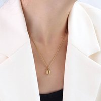 Small heart shaped simple pendant titanium steel thin chain fashion clavicle chain girl heart gold lock necklace