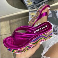 Plus-size Platform Color Matching Wedge Flip-flops Women Wear Clip-toe Beach Sandals With High Heels