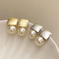 French style Vintage Metal Geometric Brushed Pearl Pendant Light Luxury Versatile Needle Earrings Korean style