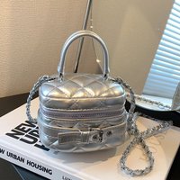 2023 New Hot Selling High End Mini Bag For Female Minority Design Lingge Chain One Shoulder Crossbody Bag Handheld Box Bag