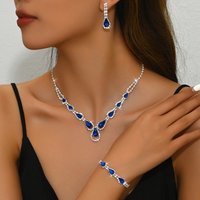 Bridal Jewelry Set – Necklace, Earrings & Bracelet In Electroplated Silver (3-Piece Copper Claw Chain Wedding Set)