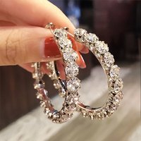 Cao Shis Personality Exaggerates Big Earrings Fashion Street Shoots Super Large Earrings