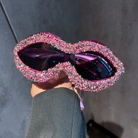 Y2K Personality Fashion Full Diamond Wave Sunglasses Retro Trend Party Catwalk Exaggerated Gorgeous Sunglasses