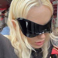 Oversized Mask Sunglasses Future Technology Sense Punk Style Sunglasses Hip Hop Frameless Windproof Batch