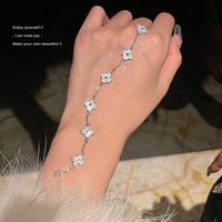 Micro Pave Zircon Full Diamond Four Leaf Flower Light Luxury Niche Design Sense Elegant High End Bracelet