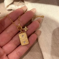 French Retro Old Money Style Four Leaf Clover Double Sided Brushed No Matter Necklace Fashion Light Luxury Inlaid
