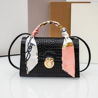 Fashionable Plaid Ladies Handbag Fresh And Sweet Diagonal Cross Bag Women's Bag Floral Small Square Bag