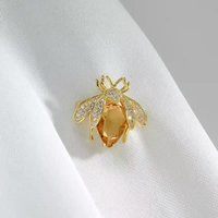 Bee High-End Niche Unisex Trendy Personality High-Grade Brooch Anti-Exposure Buckle Collar Pin Coat Decoration