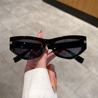 Cat eye sunglasses fashionable internet celebrities street shots anti ultraviolet sunglasses